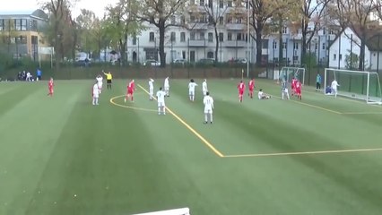 Cette équipe de foot U16 marque un coup franc incroyable