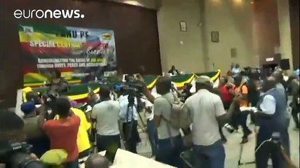 Robert Mugabe refuses to resign as Zimbabwe's President