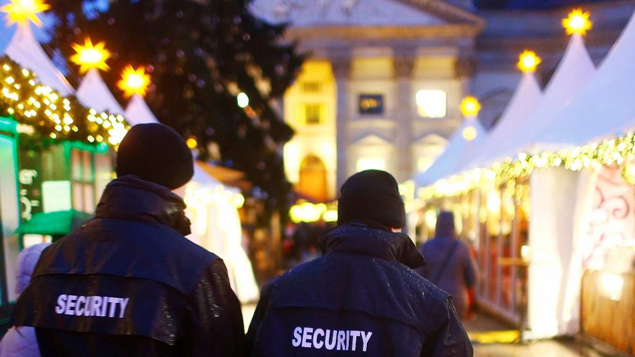 Weihnachtsmarkt an Gedächtniskirche eröffnet: 'Den Menschen Freude bringen'
