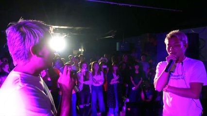 【男の夢】アディ男がブラのホック外しに挑戦！