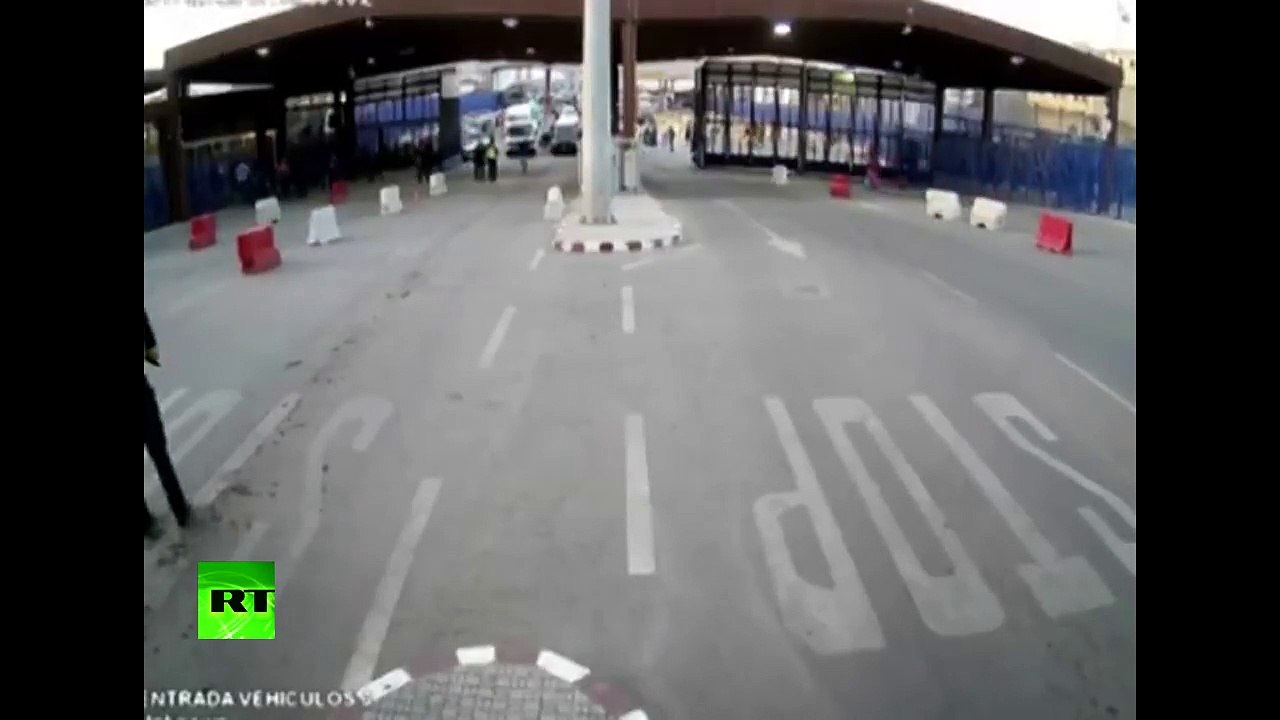 Moment knife-wielding man detained by police at Spanish-Moroccan border