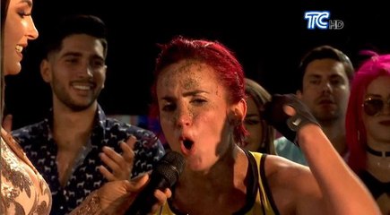 Sara Medina en las finales de Calle 7 con su novio