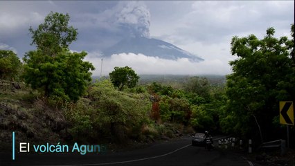 Alerta máxima en Bali por riesgo de erupción de volcán