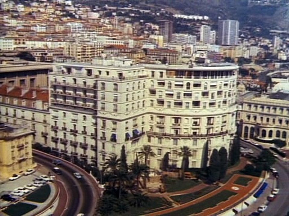 Steve Austin  S01E02