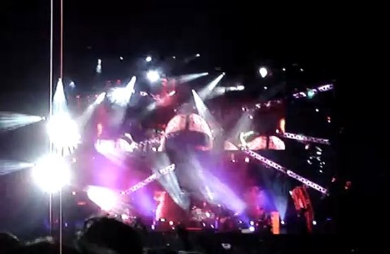 Muse - Supermassive Black Hole, Rock Werchter Festival, Werchter, Belgium 6/28/2007
