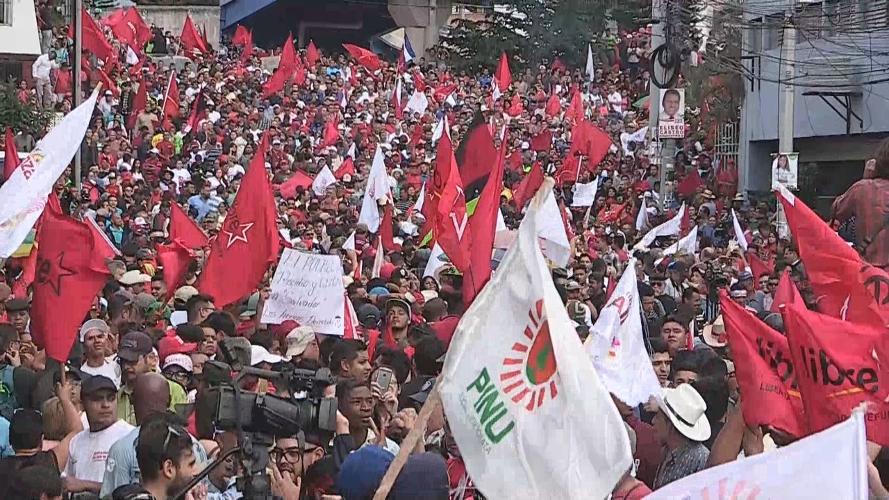 Seguidores de Nasralla celebran victoria aunque aún no hay un resultado oficial