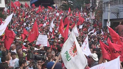 Seguidores de Nasralla celebran victoria aunque aún no hay un resultado oficial