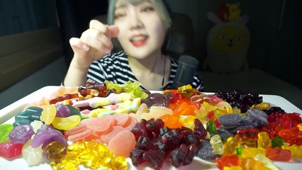 띠미의 엽기적인 병맛 ASMR 젤리 21가지 이팅사운드 [ 21 kinds of jelly eating sound ]