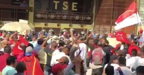 Protest Staged Outside Honduras Court After Election Candidates Declare Victory