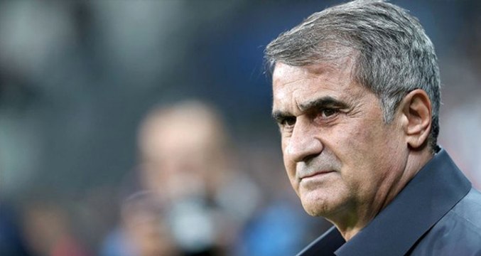 Şenol Güneş Futbolculara Kızdı: Oynamanız İçin Şampiyonlar Ligi Marşı mı Çaldırayım?