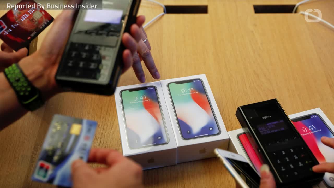 Apple Speeds Up iPhone X Production For Holidays