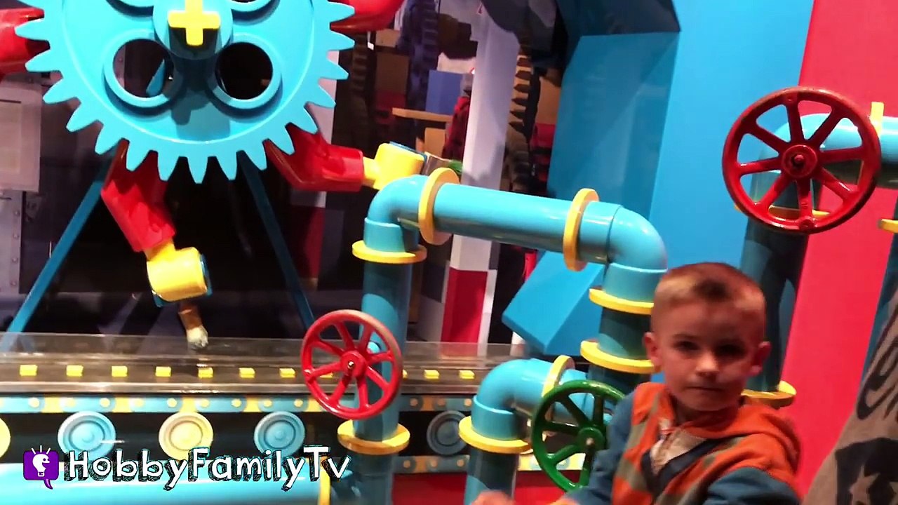 Lego Discovery Center in Texas! HobbyKids Visit Texas Mall on HobbyFamilyTV-q18F1PP2yCk