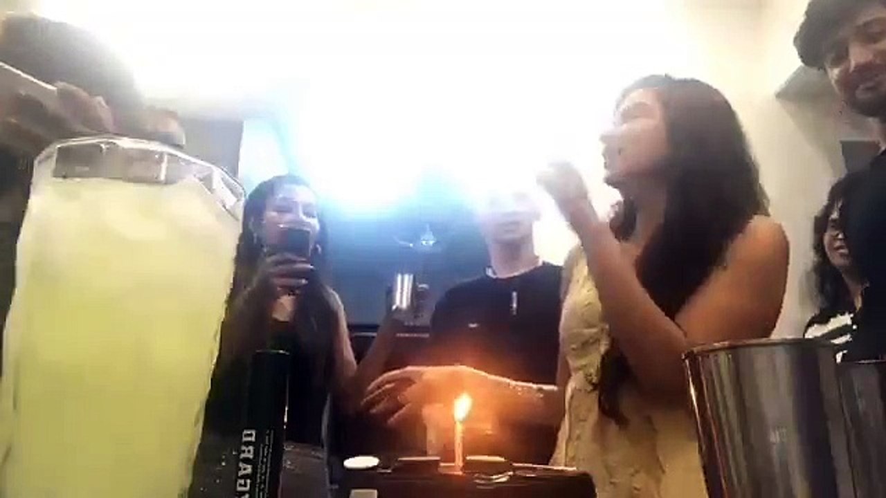 OMG!!! Crazy Dance on 5 Taara Song _ Aashka Goradia Birthday Celebration