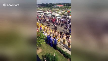 Pope Francis' motorcade arrives in Yangon, Myanmar