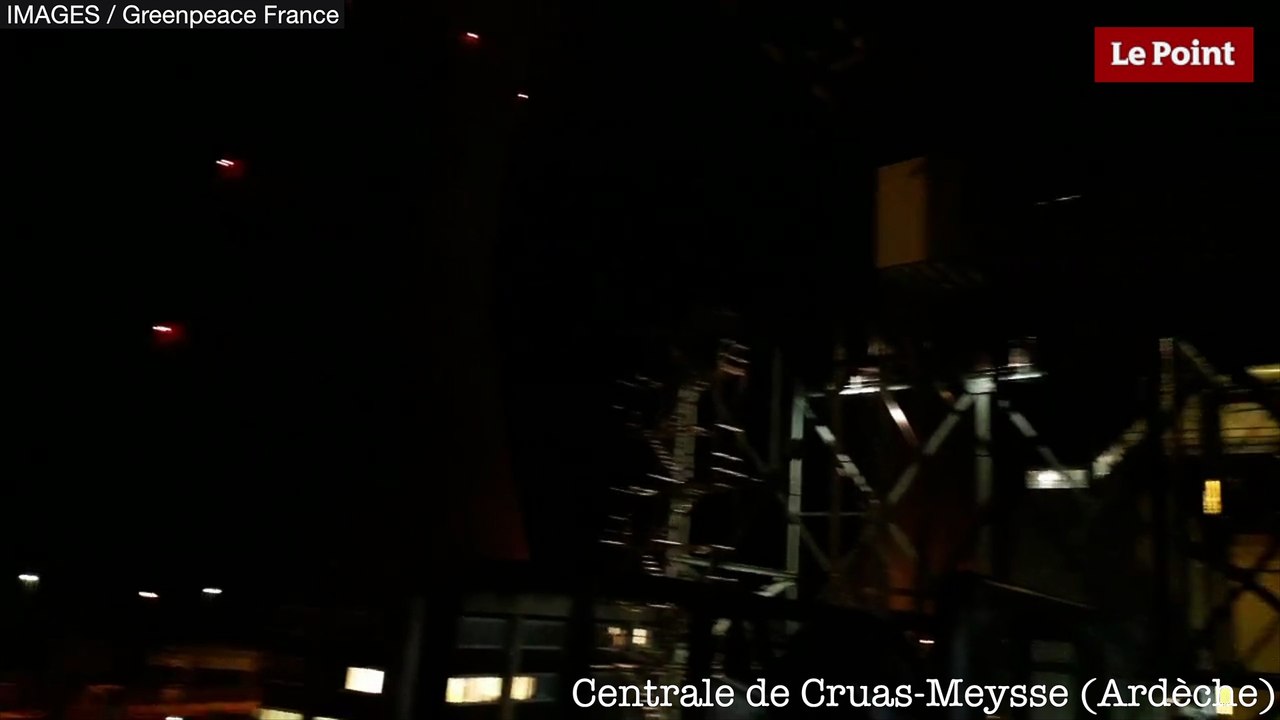 Nucléaire : des militants de Greenpeace s'introduisent dans la centrale de Cruas-Meysse