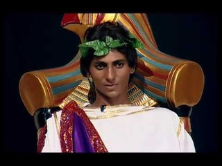 أنا انطونيوا ملك الخردة فى وكالة البلح و بحب كليوبترا # Casting We Bas