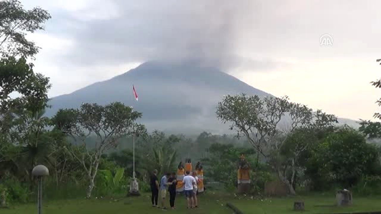 Bali Adası'nda Agung Yanardağı'ndaki Volkanik Hareketlilik