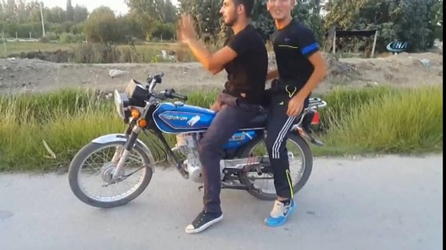 Adana Merkez Patlıyor Herkes Şarkısını Seslendiren Şahıs Aranıyor