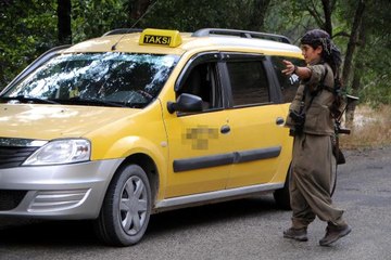 Tunceli'de Yol Kesen Kadın Terörist, Çatışmada Öldürüldü