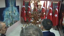 Cumhurbaşkanlığı Sözcüsü Kalın ve Yavuz Bingöl Öğrencilerle Birlikte Saz Çalarak Türkü Söyledi