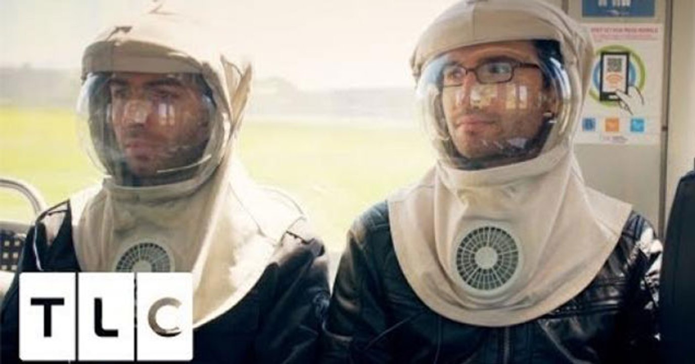 Meet The Twins Who Are Allergic To The Sun