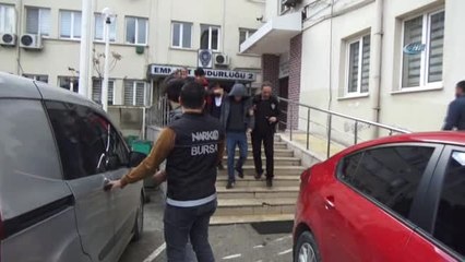 Bursa'da Zehir Tacirlerine Darbe: 5 Gözaltı