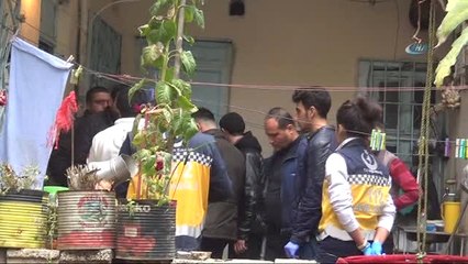 78 Yaşındaki Kadın Evinde Ölü Bulundu