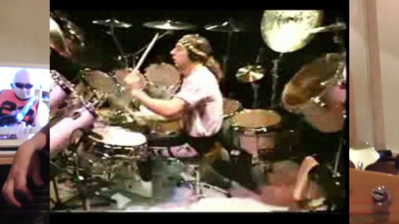 Simon Phillip plays 33/8 groove Feel like counting some odd time HD720 m2 Bassline Bob Roha