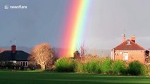 Cet arc-en-ciel est le plus beau jamais filmé... Tellement net qu'on peut compter les couleurs