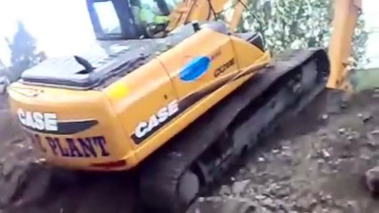 Эти парни родились в экскаваторе! Мастерство поражает!