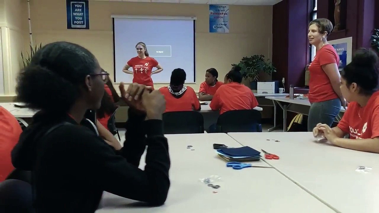 Arrow Electronics Supports Innovative Sewable Tech Course | Arrow Electronics