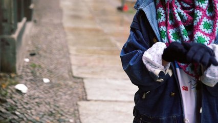 Elçin Orçun - Dört Duvar