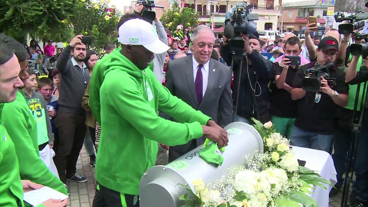Colômbia lembra Chapecoense