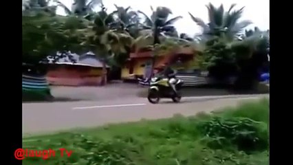Whatsapp Funny Videos 2017 - Try Not To Laugh - Indian Funny Videos clip 2017