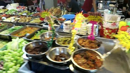Kev In Thailand, Theppasit Road Night Market Pattaya Jomtien ! Vlog 260