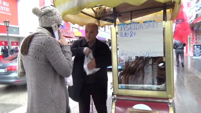 İhtiyaç Sahiplerine 'Askıda Simit' Desteği