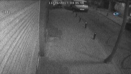 İstanbul'un Göbeğinde Dakikalarca Süren Soygun Kamerada