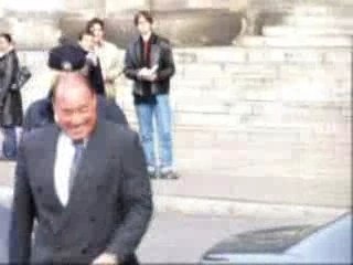 silvio berlusconi, nique la police!!!