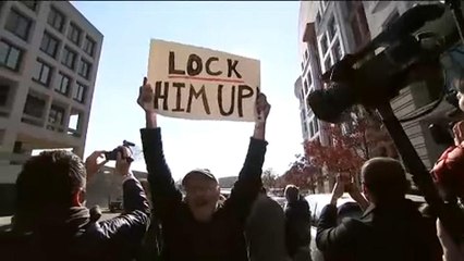 Tras declararse culpable, Flynn señala al entorno de Trump en la 'trama rusa'