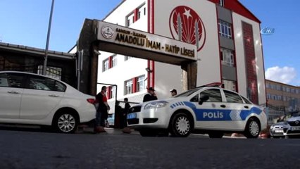 Samsun'da Lisede Bıçaklı Kavga: 1 Yaralı
