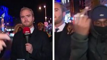 Un journaliste se fait frapper et insulter par un groupe de jeunes pendant un direct