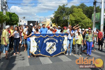 Câmara de Cajazeiras lidera manifestação em frente à Energisa