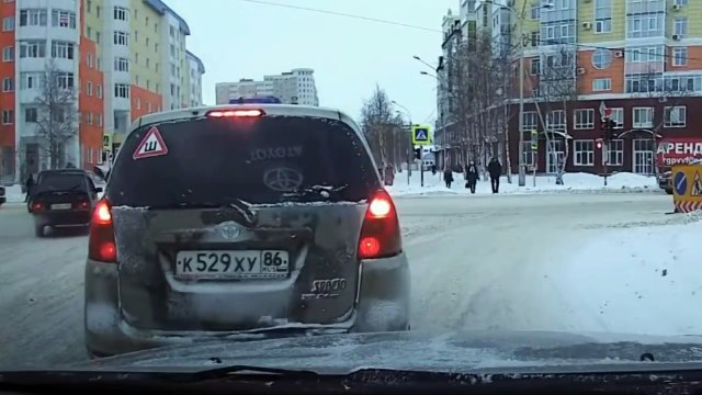 HERE IS WHY THESE 30 DRIVERS SHOULD NOT DRIVE A CAR IN THE WINTER