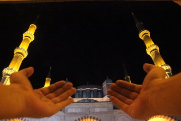 Tüm Yurtta Mevlit Kandili Coşkusu