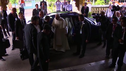 Em Mianmar, Papa faz apelo contra intolerância