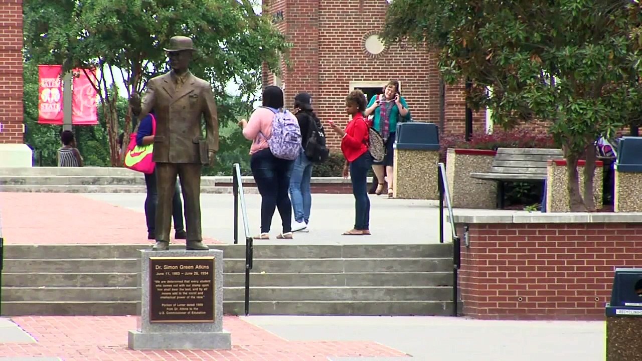 North Carolina College Student Starts Nonprofit to Help Single Mothers