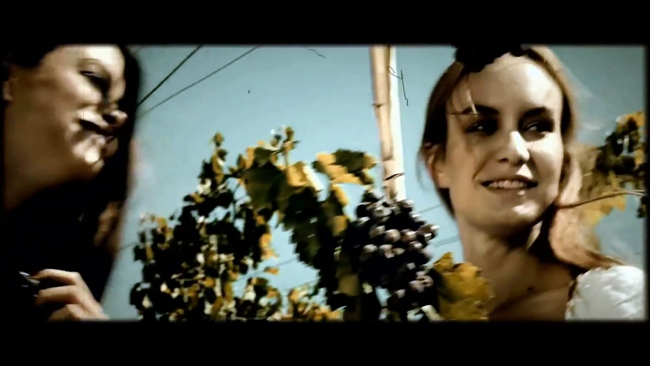 Emre Altuğ - Tek Aşkım (Official Video)