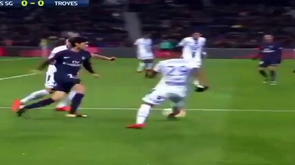 Neymar nutmeg and rabona skills vs Troyes 29/11/2017