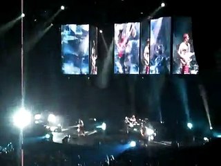 Muse - Supermassive Black Hole, Zenith, Toulouse, France  11/25/2009