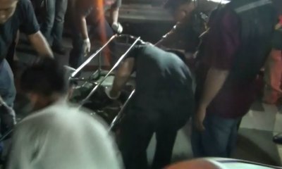 Asyik Main Ponsel, Perempuan Ini Tertabrak Commuterline